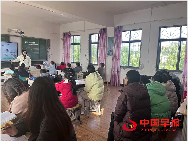 1734054196171468.png 1英语课.png