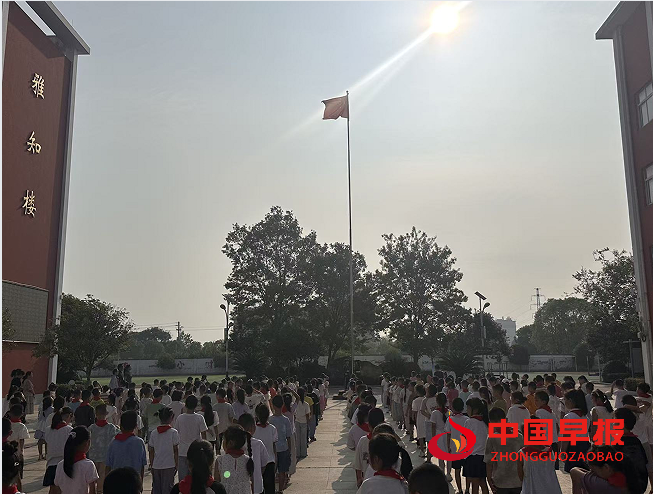 1757038214821550.png 1升旗.png