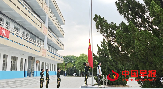 1757324390127105.png 1升旗.png