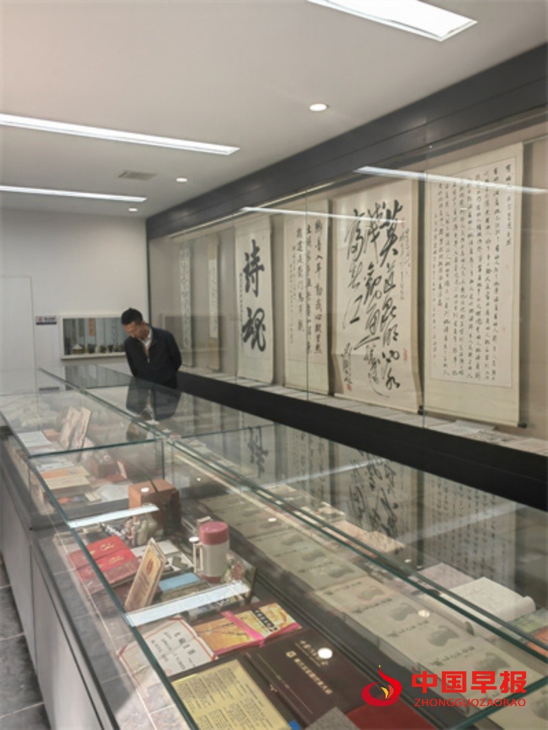 1760785861184277.jpg 17607816654220_副本.jpg