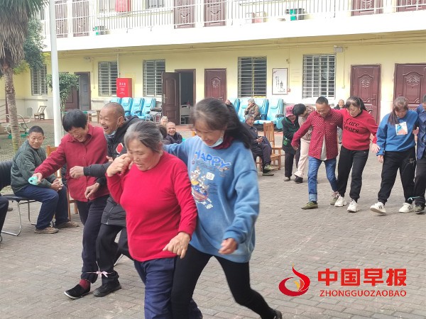 1761882211418015.jpg 黄龙中心福利院重阳节活动2.jpg