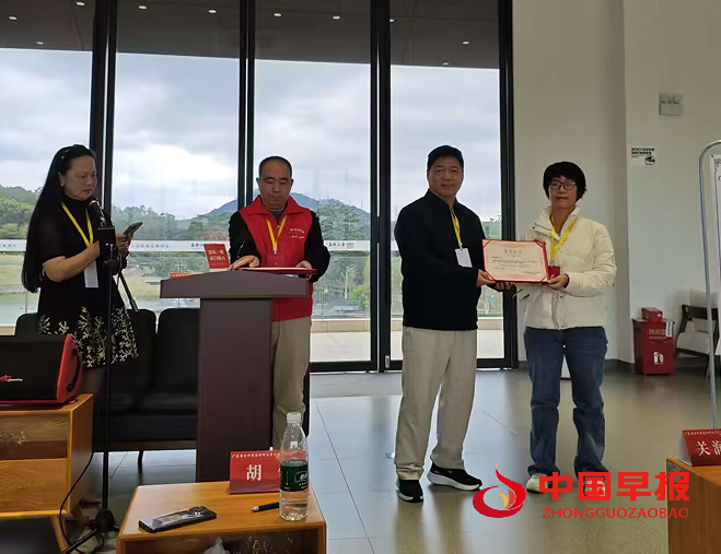 1766714708163832.png 102获奖吴.png